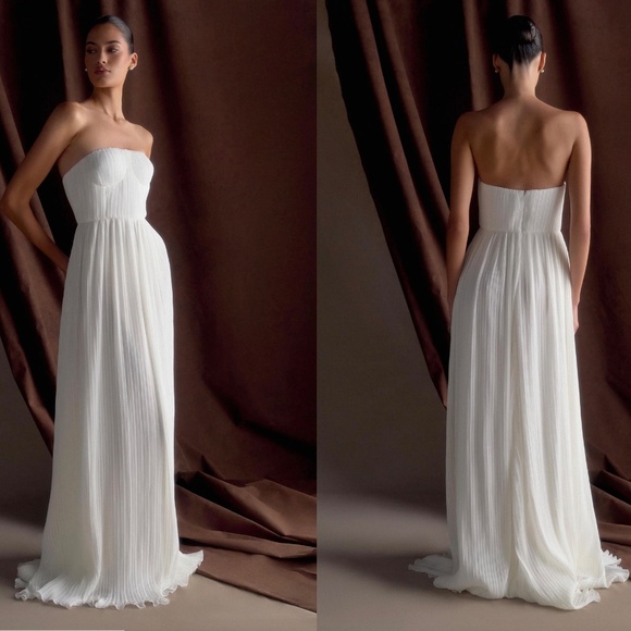 Juno Strapless Pleated Maxi Gown - White - Picture 2 of 5